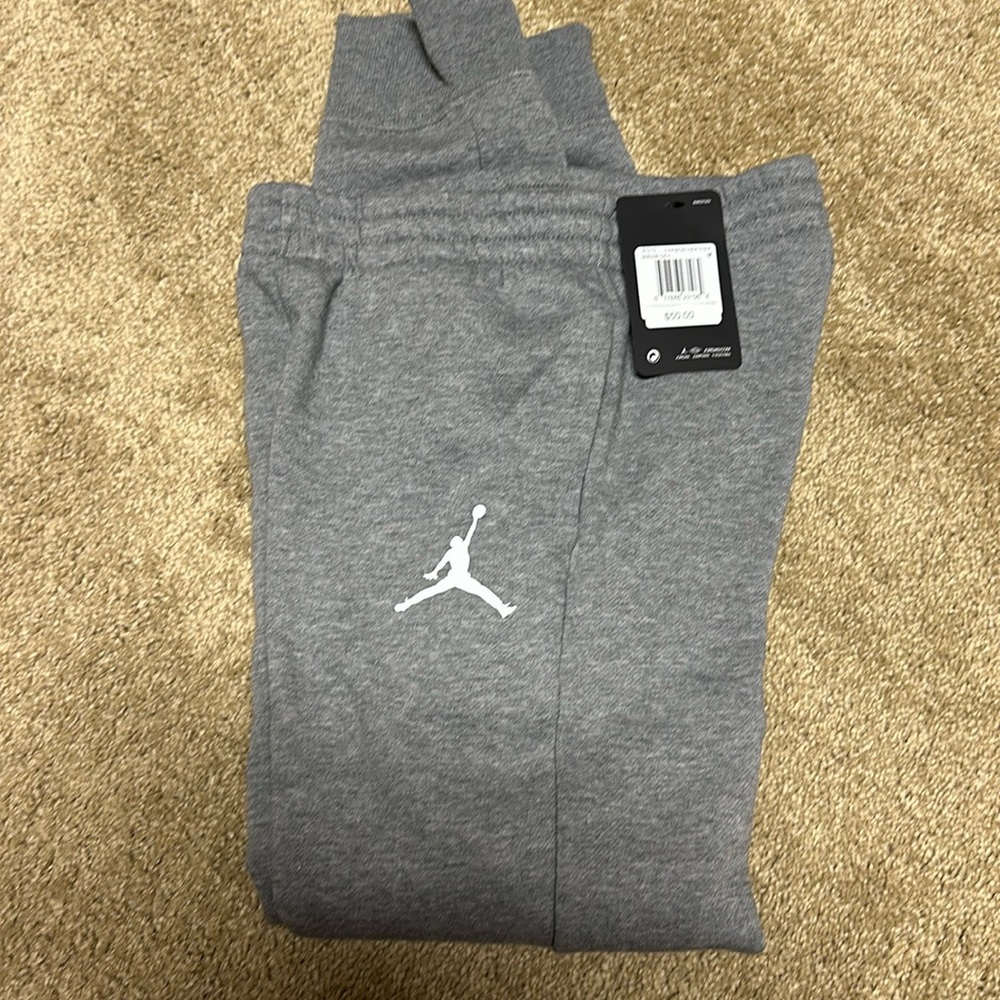 Boys youth M joggers